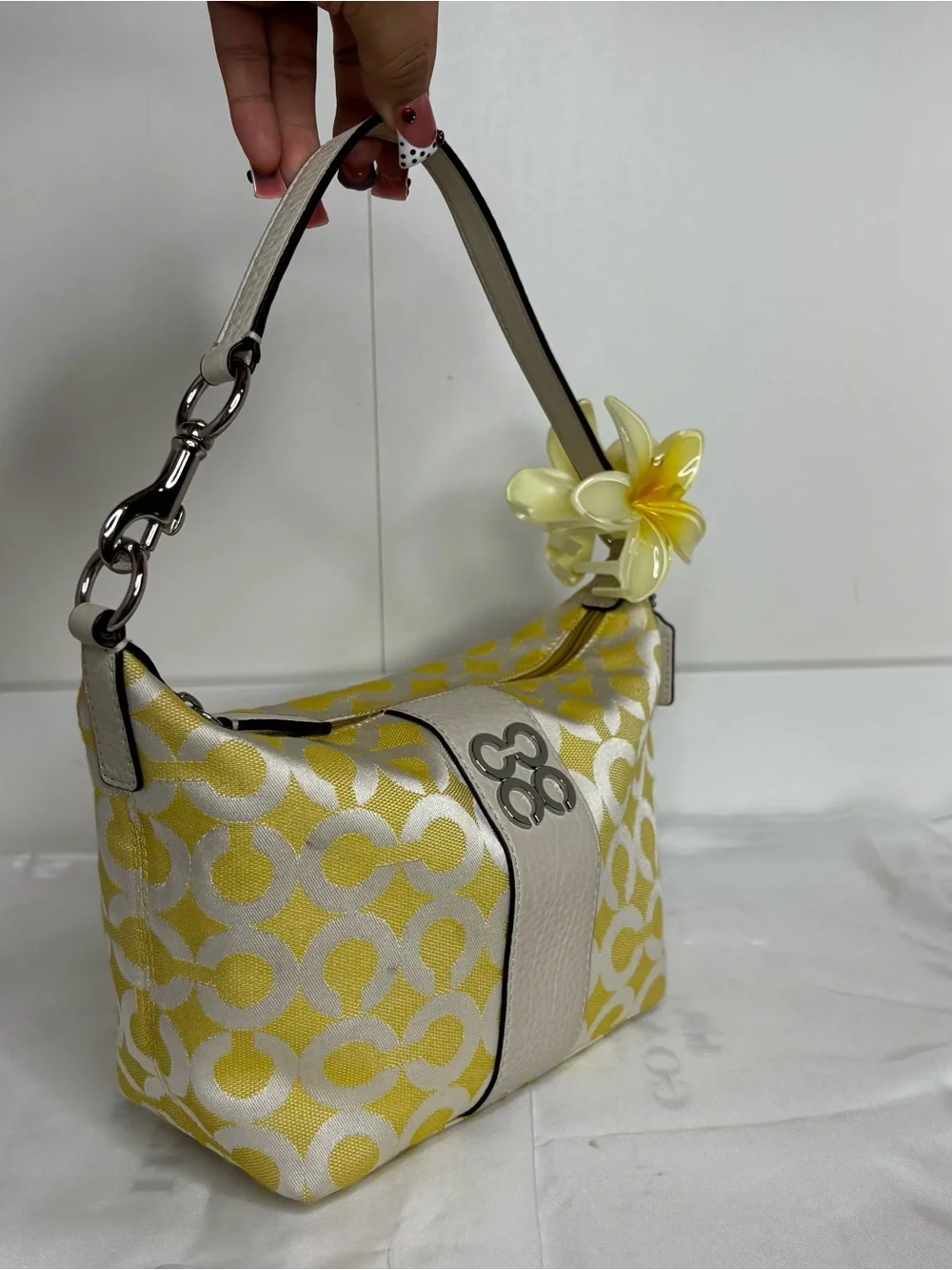 RAREEE Coach Julia Outline Op Art small shoulder bag  💛🤍